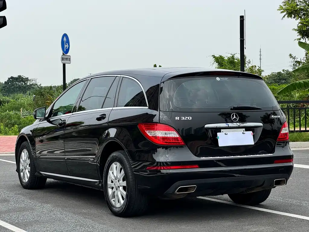 Mercedes-Benz R-Class — миниатюра 12