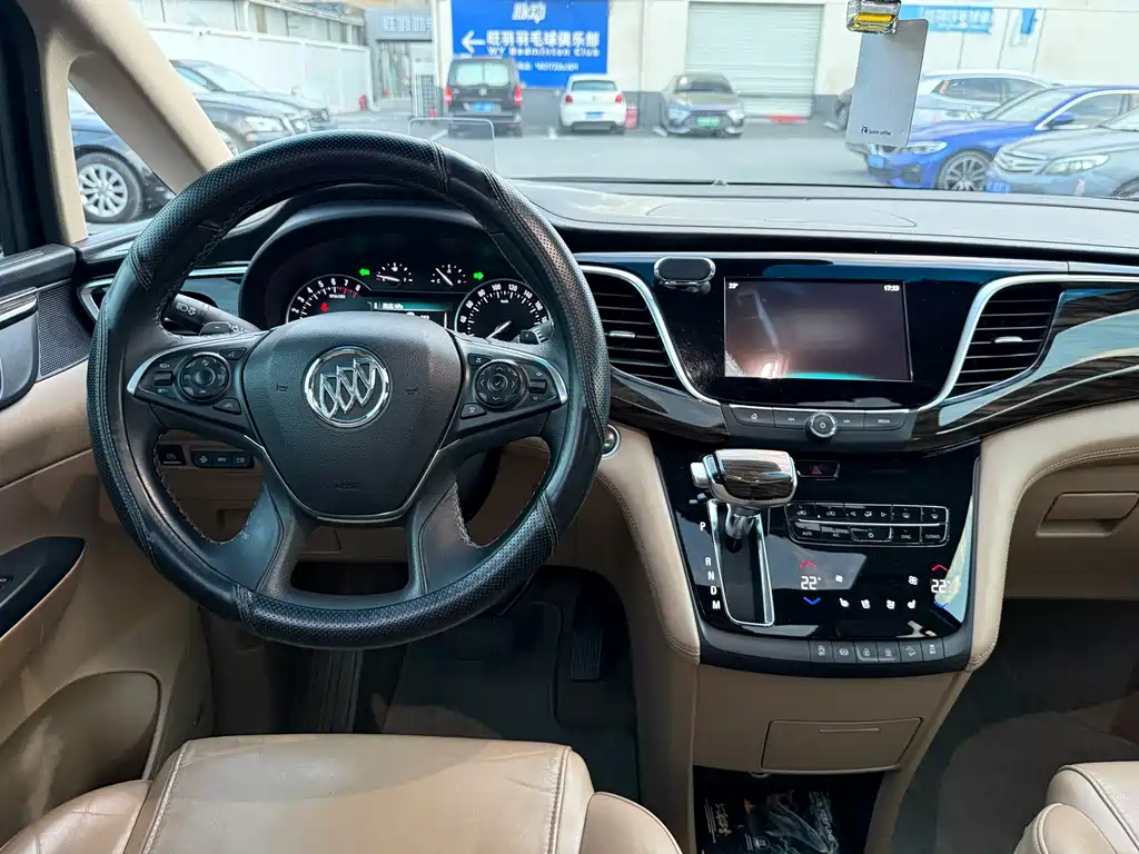 Buick GL8 — миниатюра 17