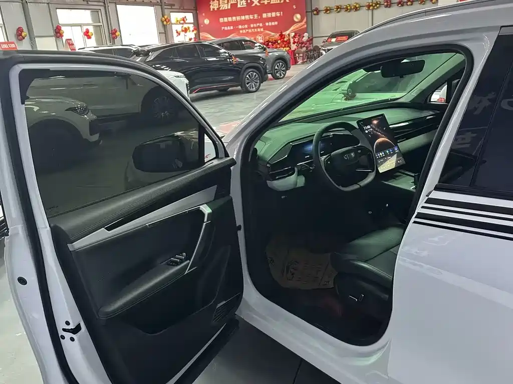 GEELY AUTOMOBILE BOYUE L