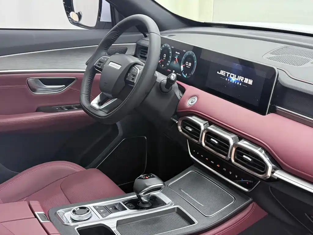 JETOUR X70 PLUS 2023 1.5T DCT PRO 5 мест