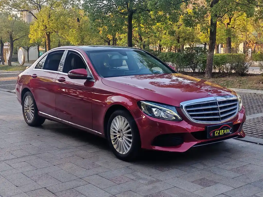 Mercedes-Benz C-Class — миниатюра 3