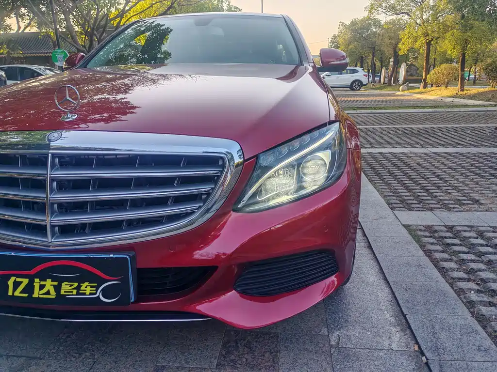 Mercedes-Benz C-Class — миниатюра 4