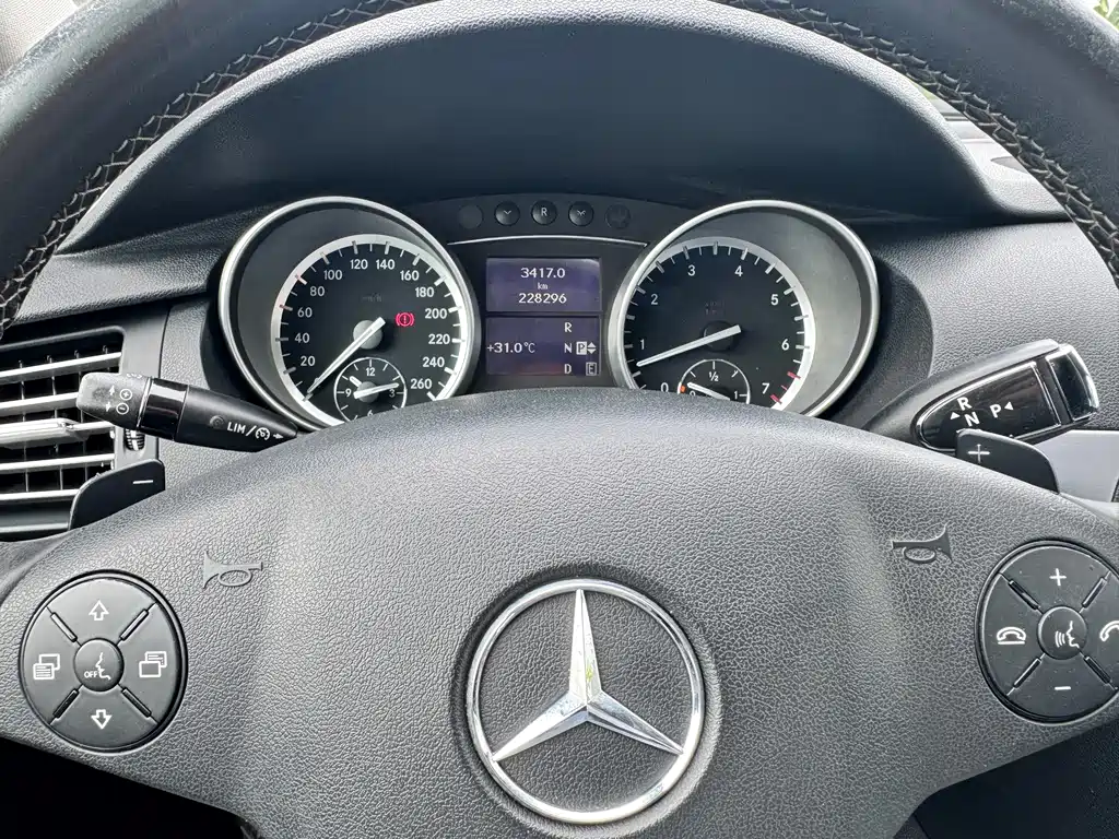 Mercedes-Benz R-Class — миниатюра 4