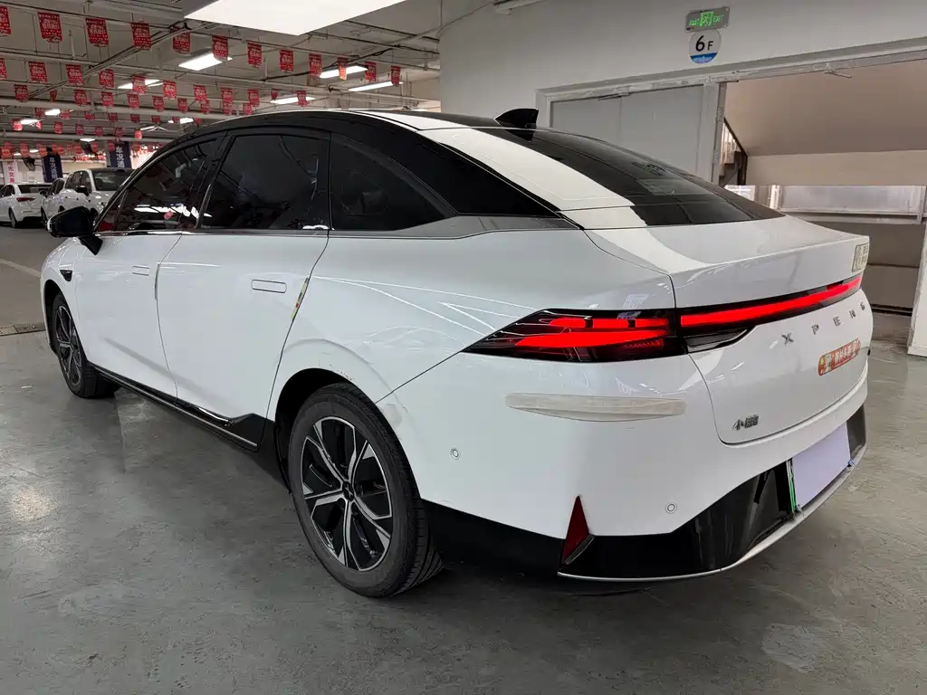 XPeng P5 — миниатюра 12