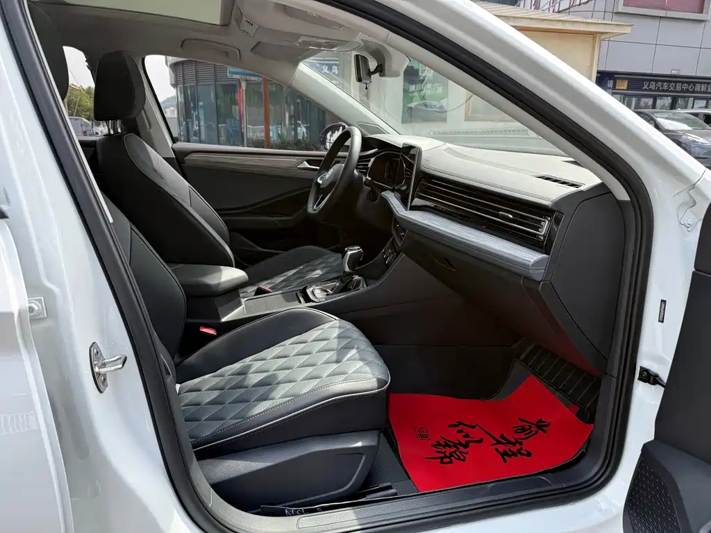 Volkswagen Sagitar — миниатюра 8