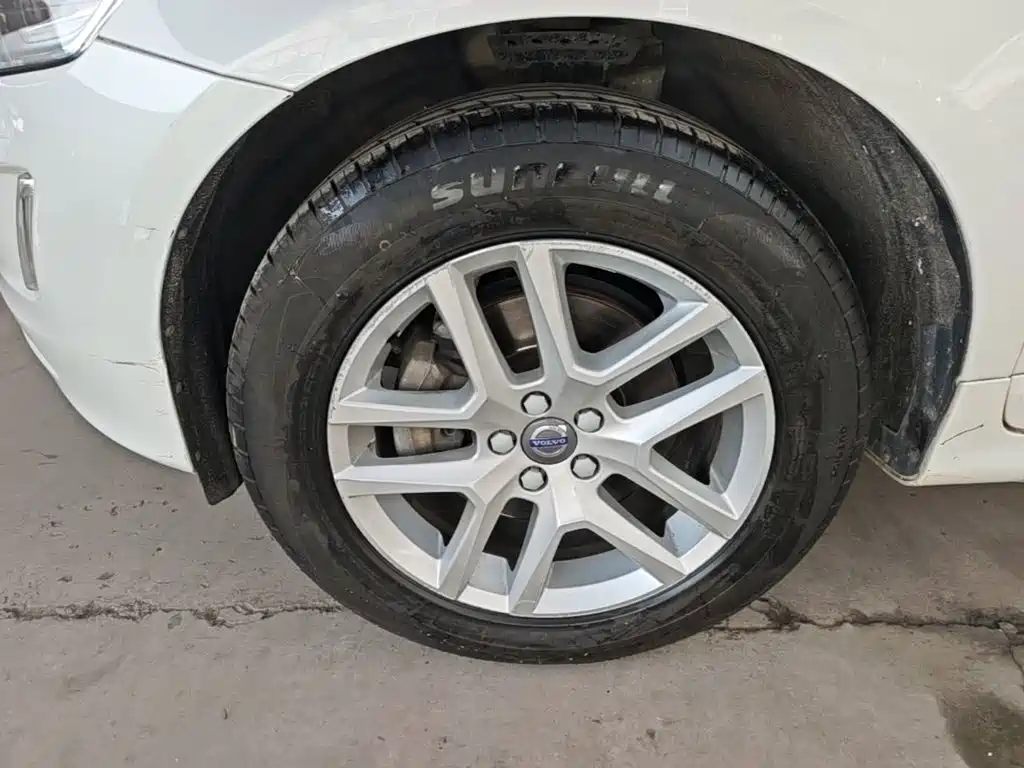Volvo XC60 — миниатюра 23