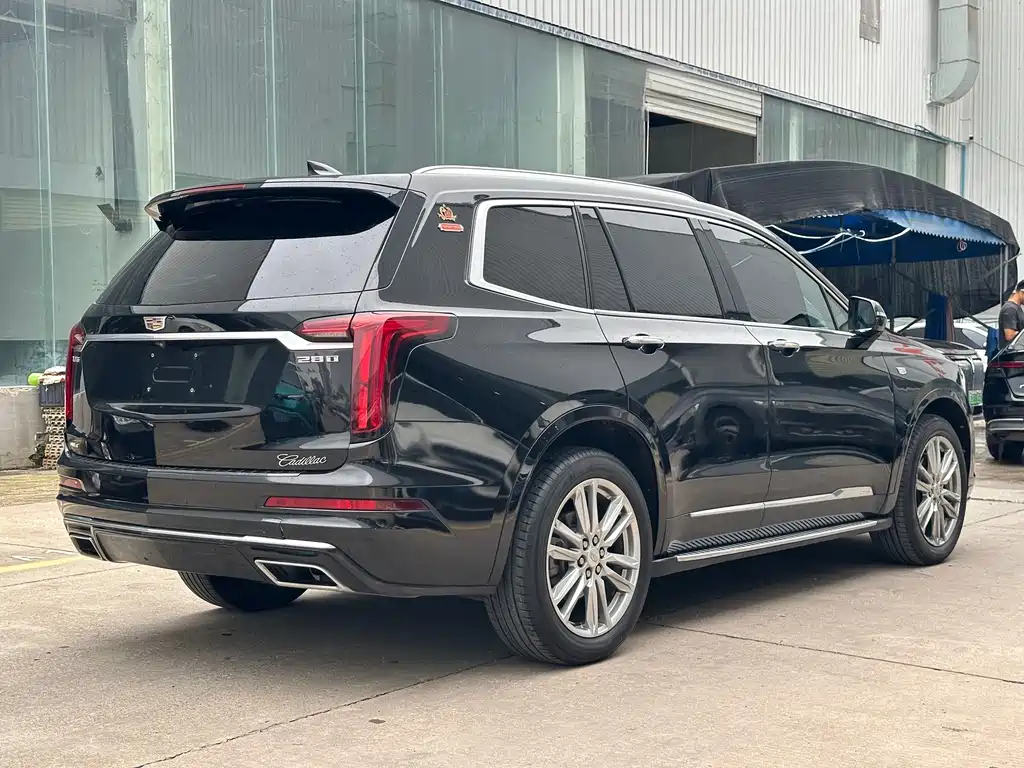 Cadillac XT6 — миниатюра 8