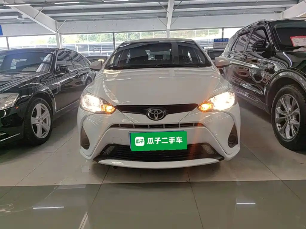 Toyota Yaris L — миниатюра 3
