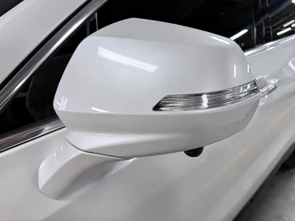 Cadillac XT4 - фото 5