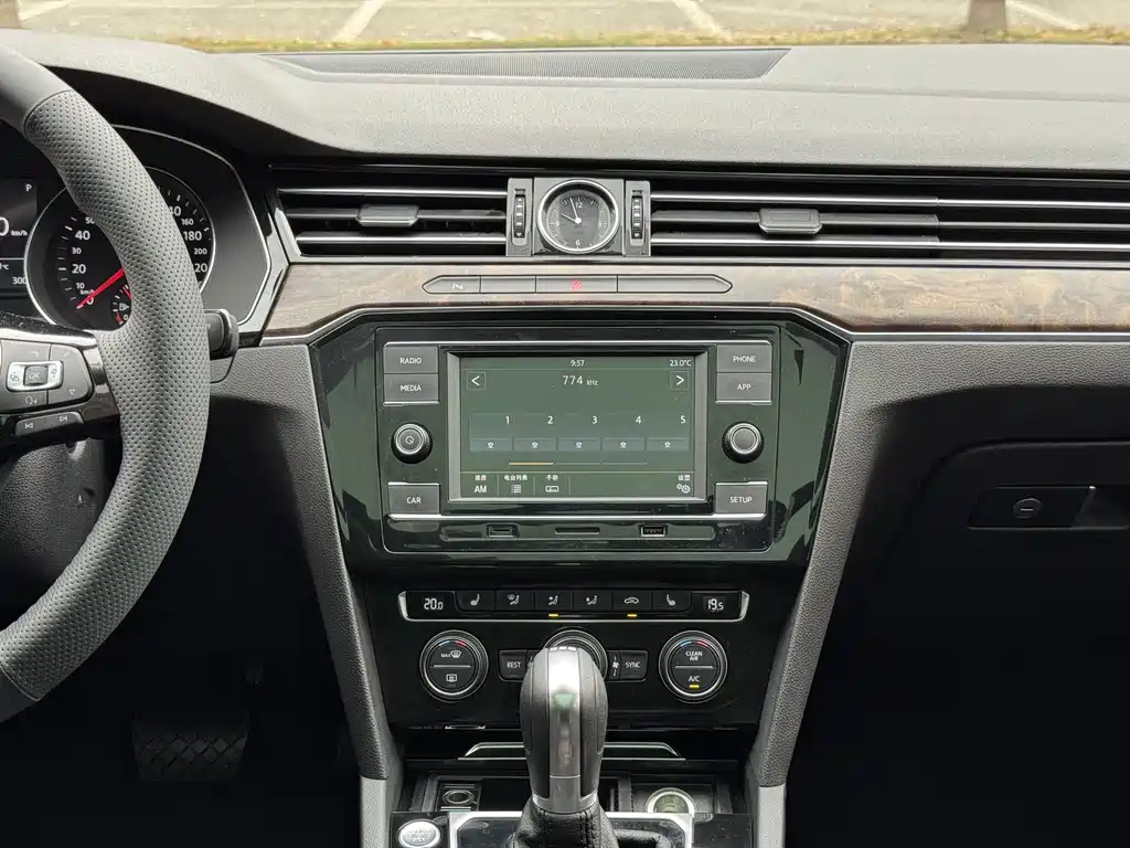 Volkswagen Magotan — миниатюра 8