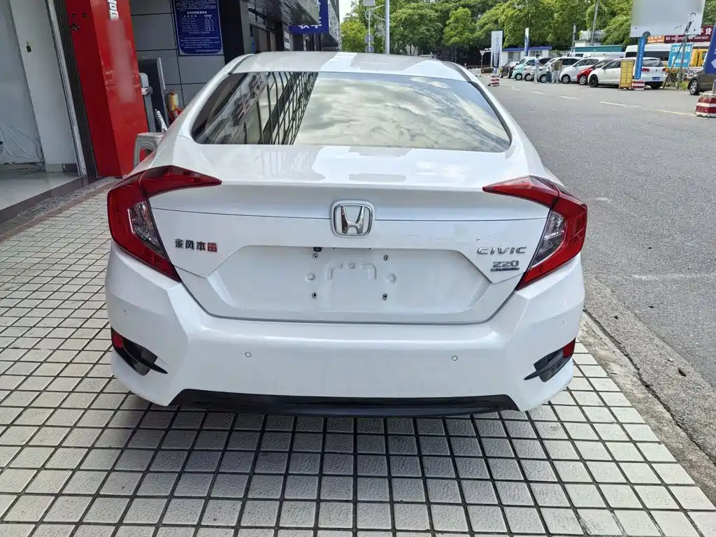 Honda Civic — миниатюра 6