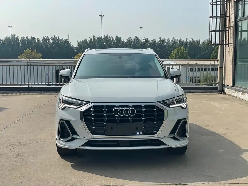 Audi Q3 — миниатюра 2