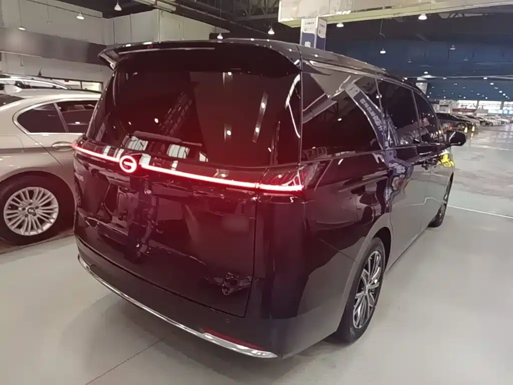 GAC Motor Trumpchi E8 PHEV — миниатюра 7