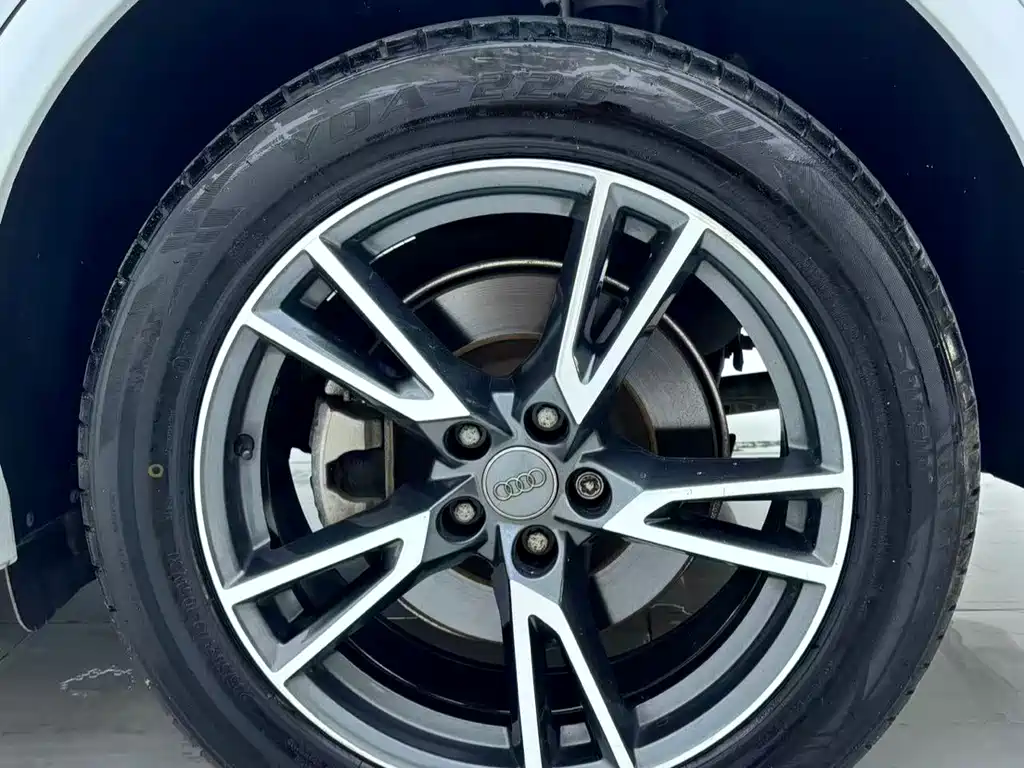 Audi Q5L — миниатюра 14
