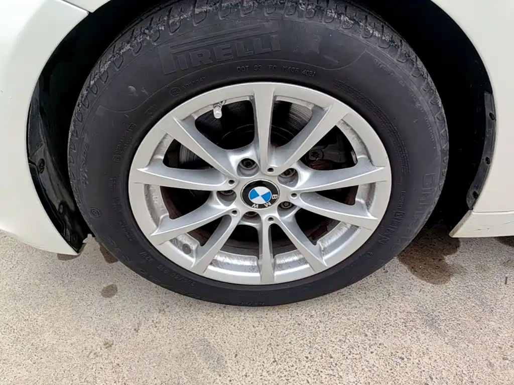 BMW 3 Series — миниатюра 23