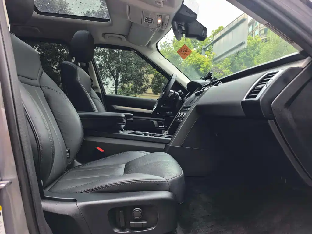 Land Rover Discovery — миниатюра 12
