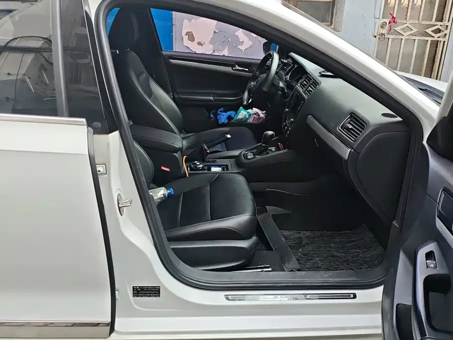 Volkswagen Sagitar — миниатюра 8