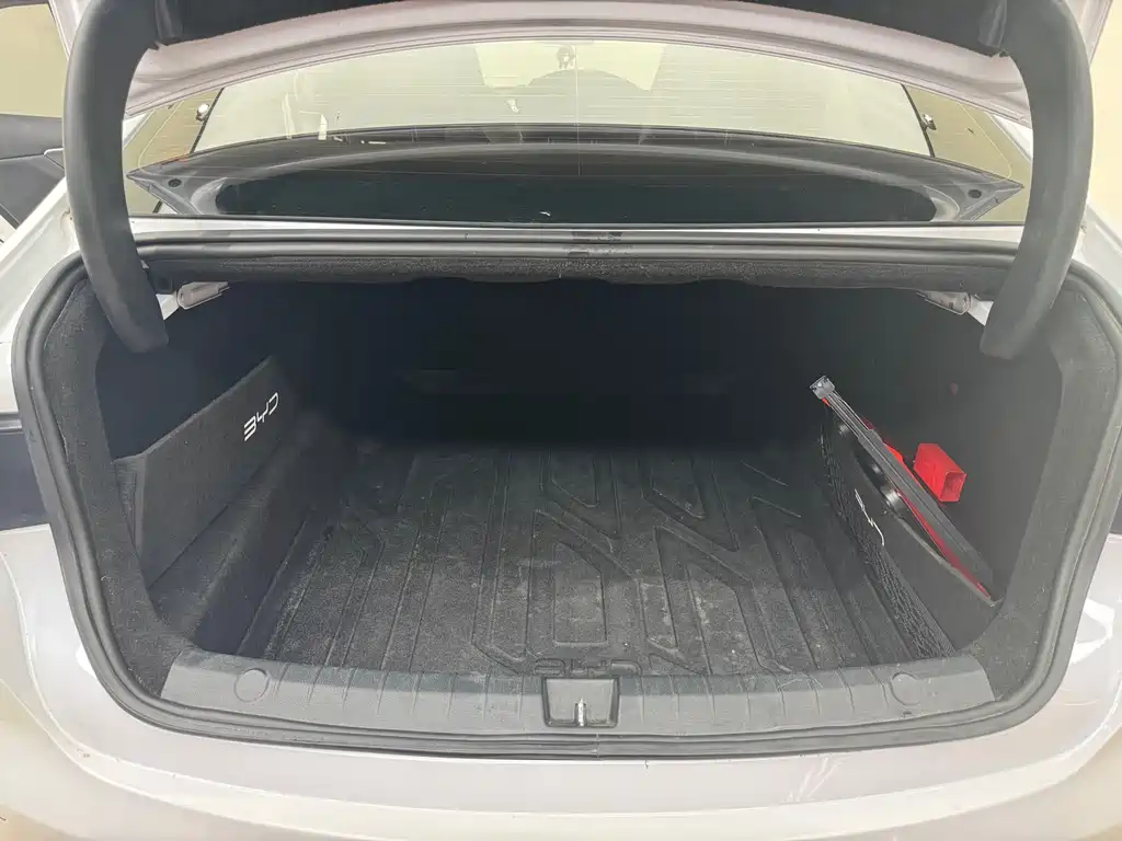 BYD Qin Plus PLUS 2023 Champion DM-i 120KM