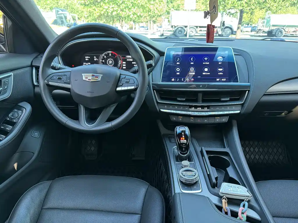 Cadillac CT5 — миниатюра 10