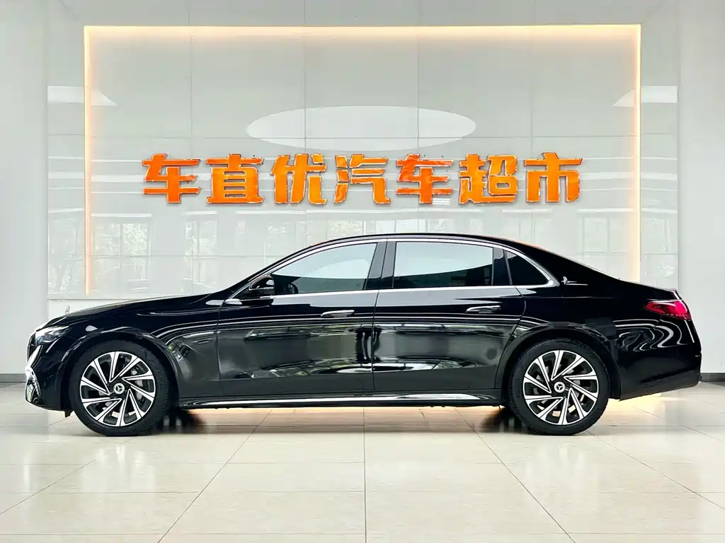 Mercedes-Benz E-Class — миниатюра 4