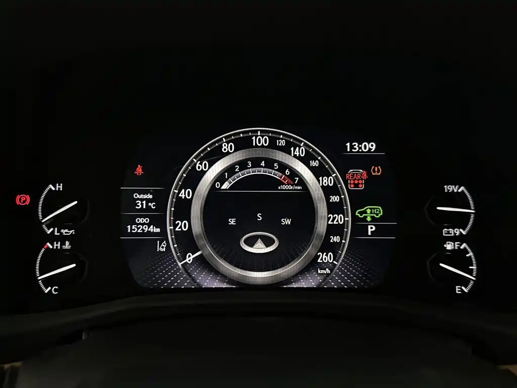 Lexus LX — миниатюра 36