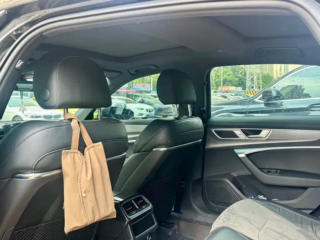 Audi A6L — миниатюра 5