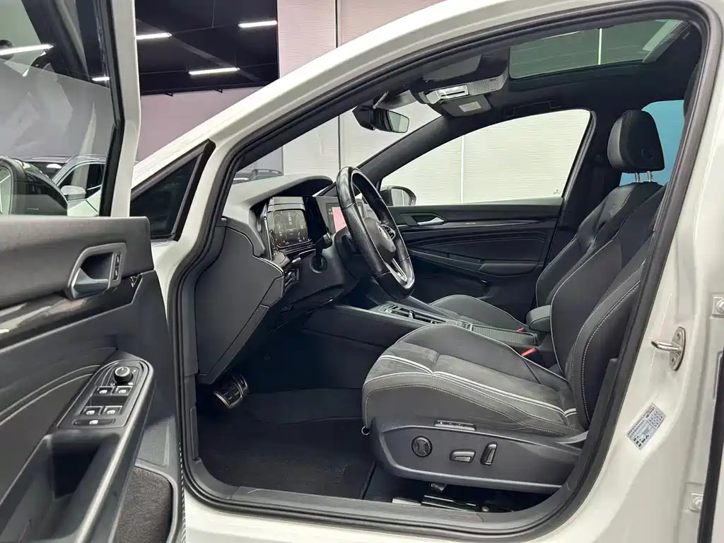 Volkswagen Golf 2021 280TSI DSG R-Line