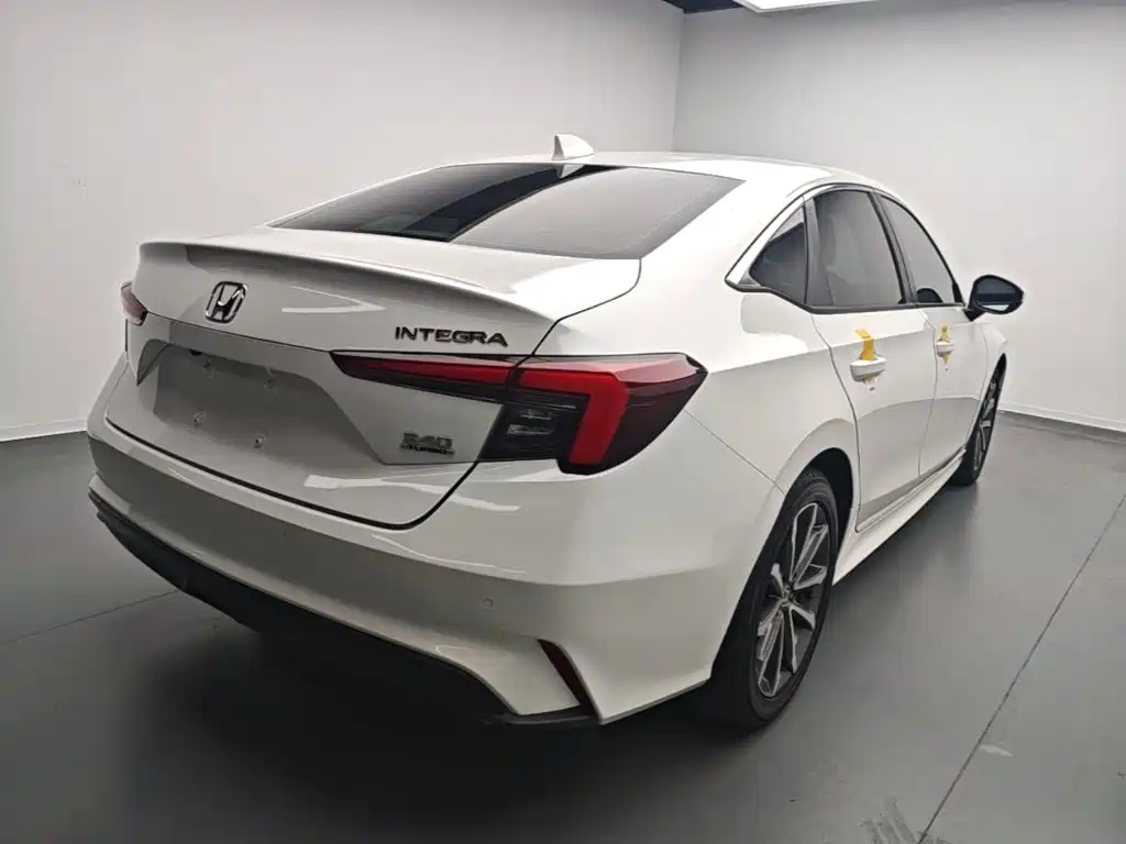 Honda Integra — миниатюра 7