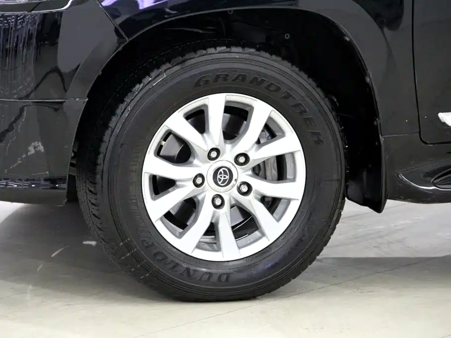 Toyota Land Cruiser — миниатюра 20
