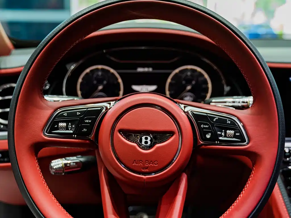 Bentley Flying Spur — миниатюра 21