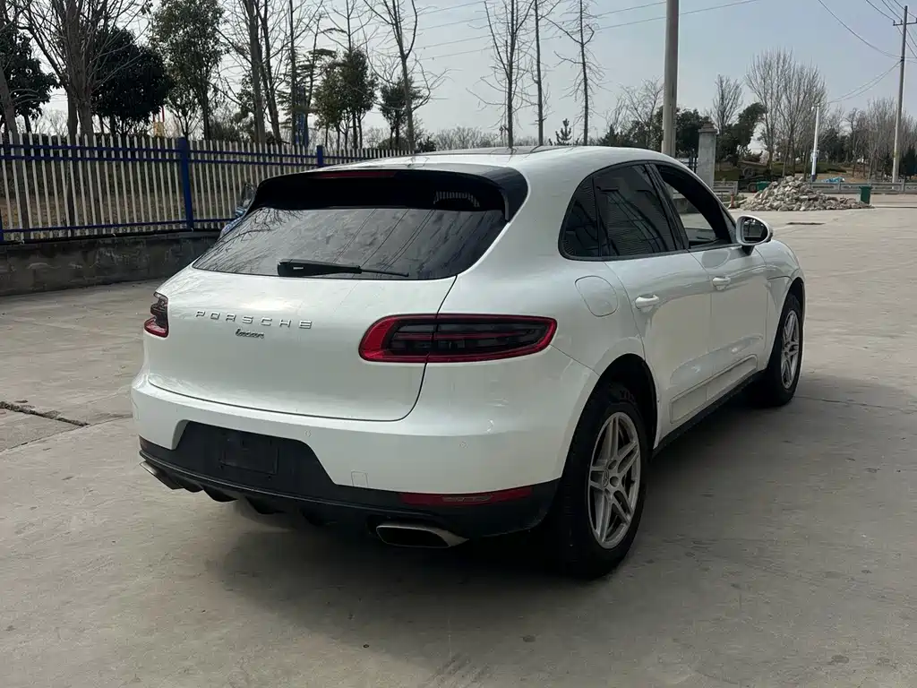 Porsche Macan — миниатюра 8
