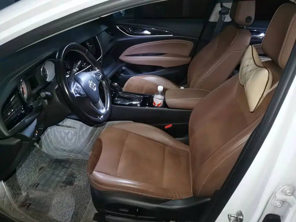 Buick Regal — миниатюра 8
