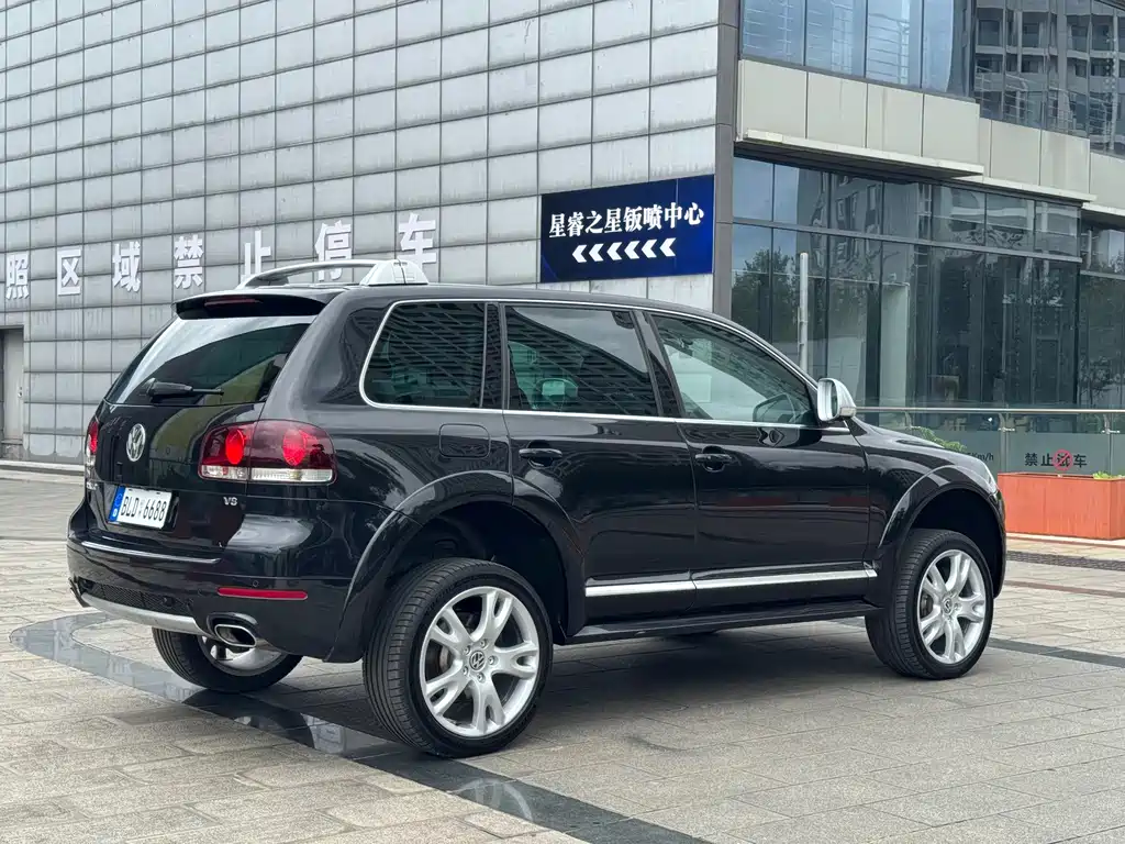 Volkswagen Touareg — миниатюра 24