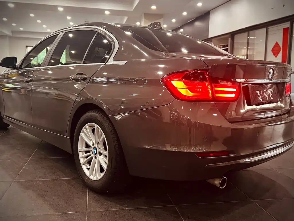 BMW 3 Series — миниатюра 6