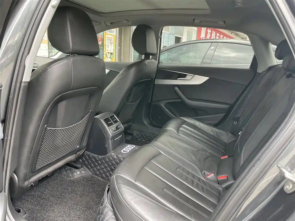 Audi A4L — миниатюра 5