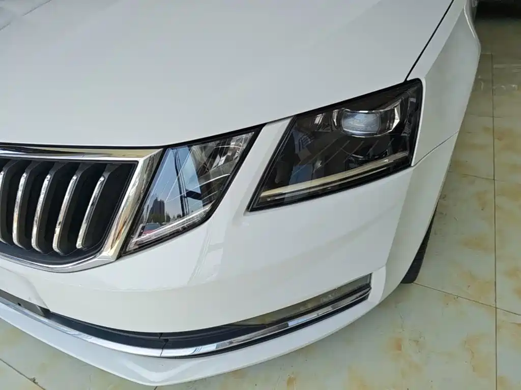 Skoda Octavia — миниатюра 24