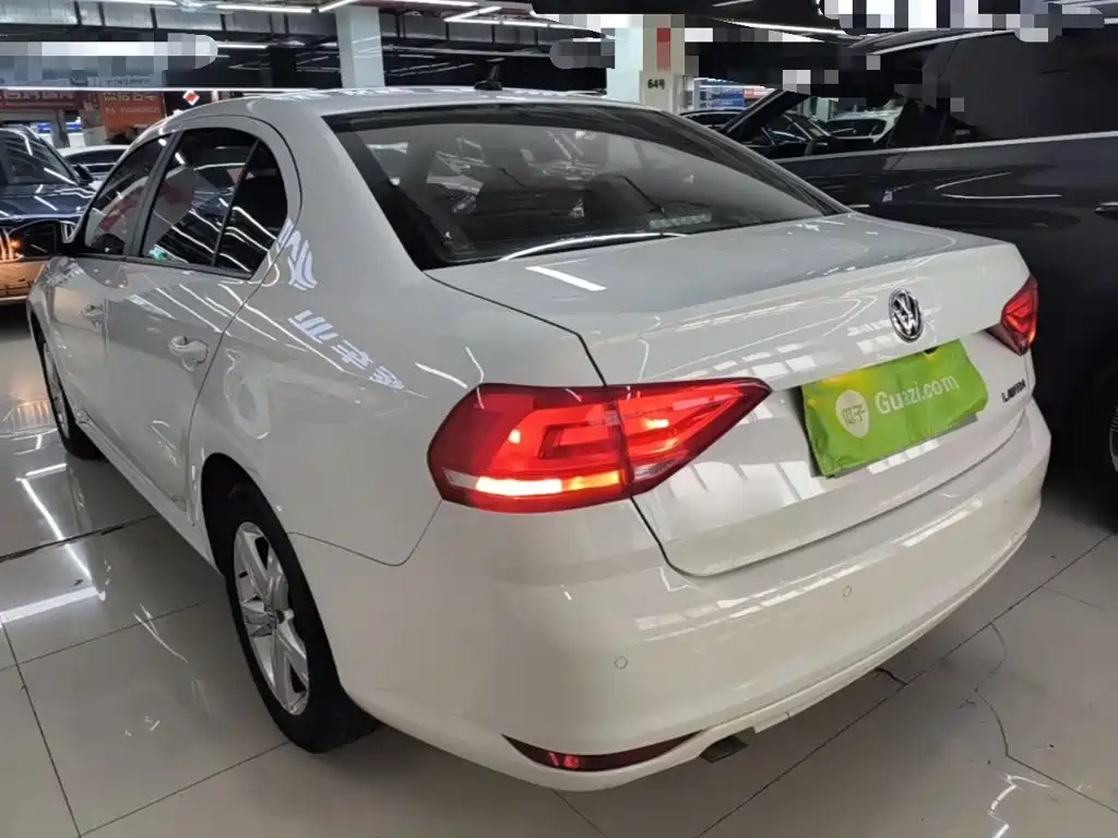 Volkswagen Lavida — миниатюра 5