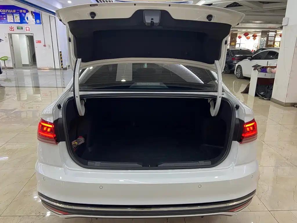 Volkswagen Bora — миниатюра 12