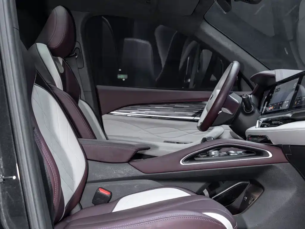 Geely Xingyue L — миниатюра 14