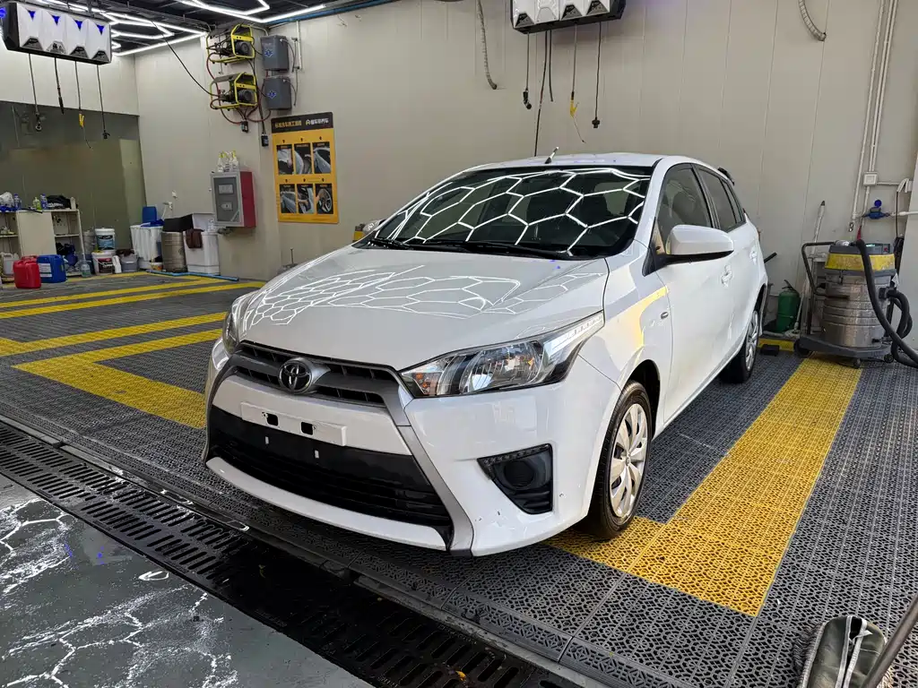 Toyota Yaris L 2016