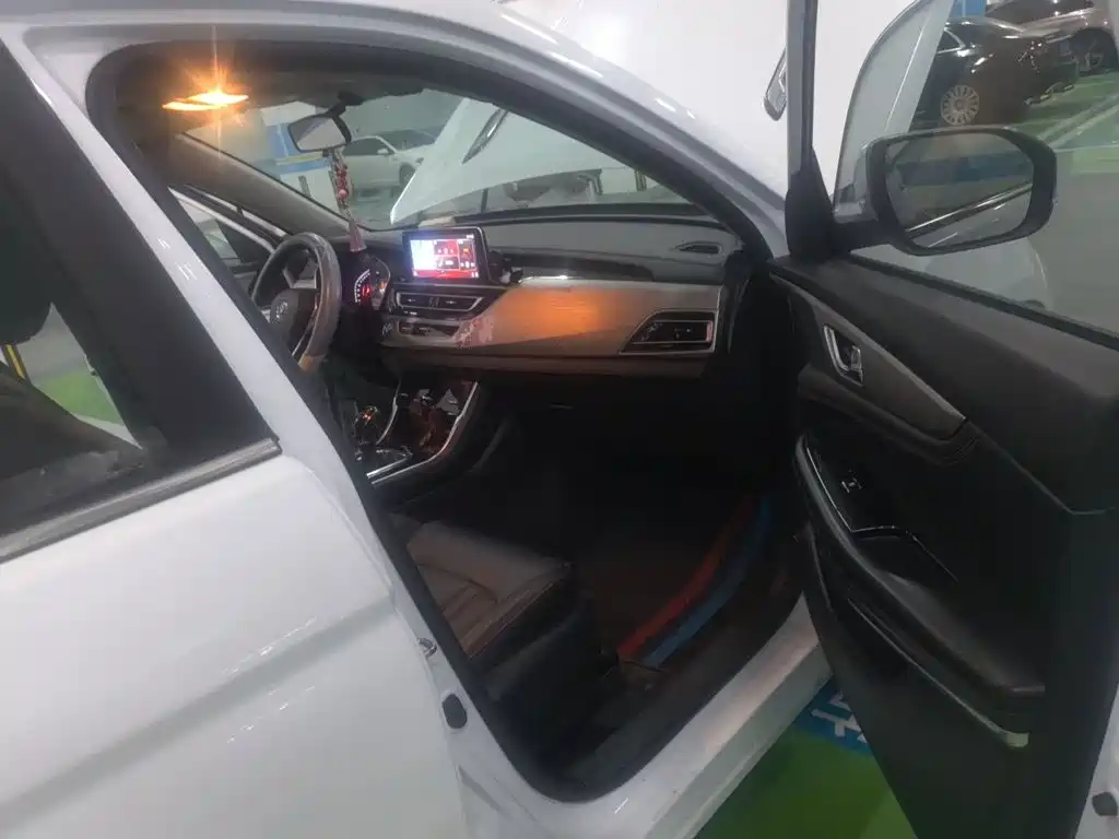 Changan CS75 — миниатюра 18