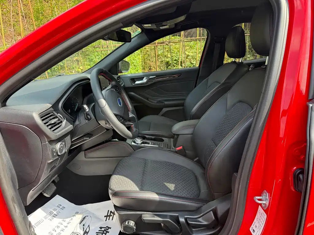 Ford Focus — миниатюра 8