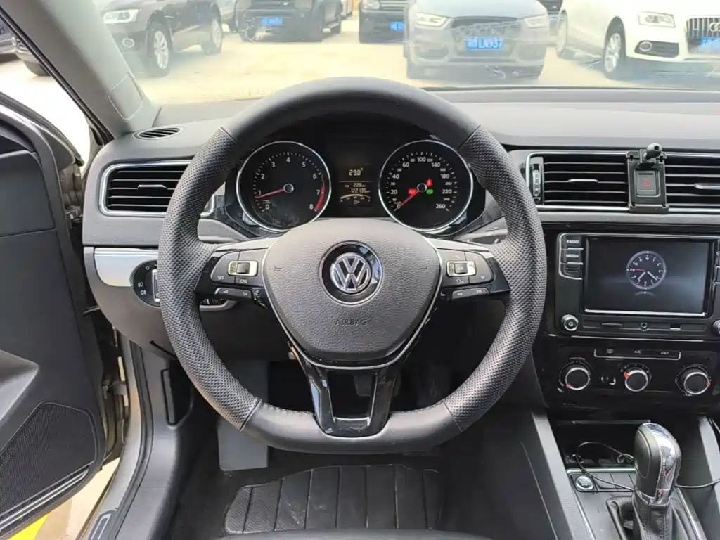 Volkswagen Sagitar — миниатюра 11