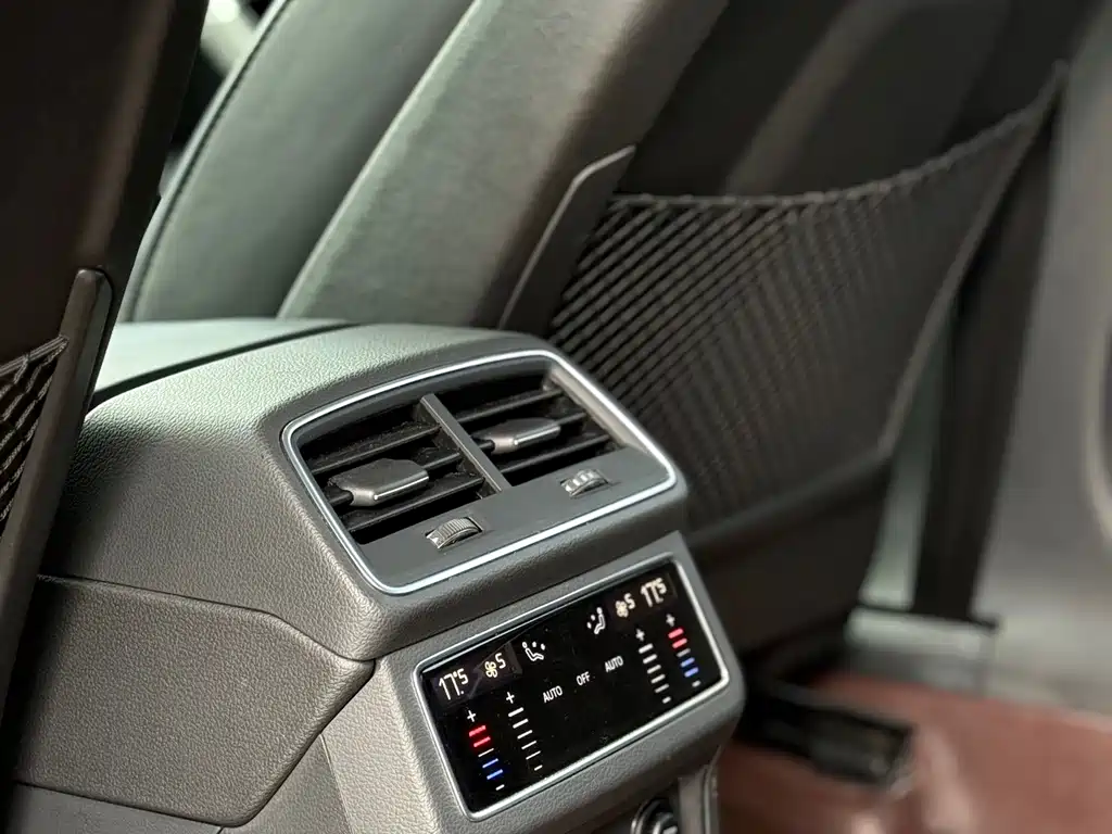 Audi A6L — миниатюра 7