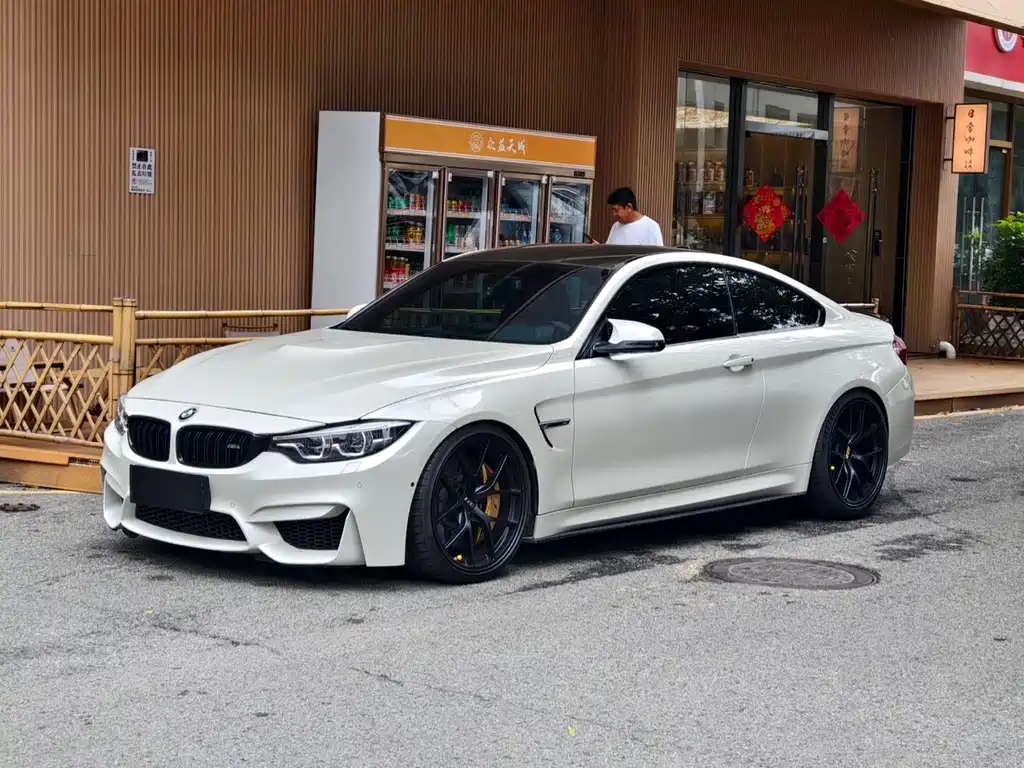 BMW M4 2017