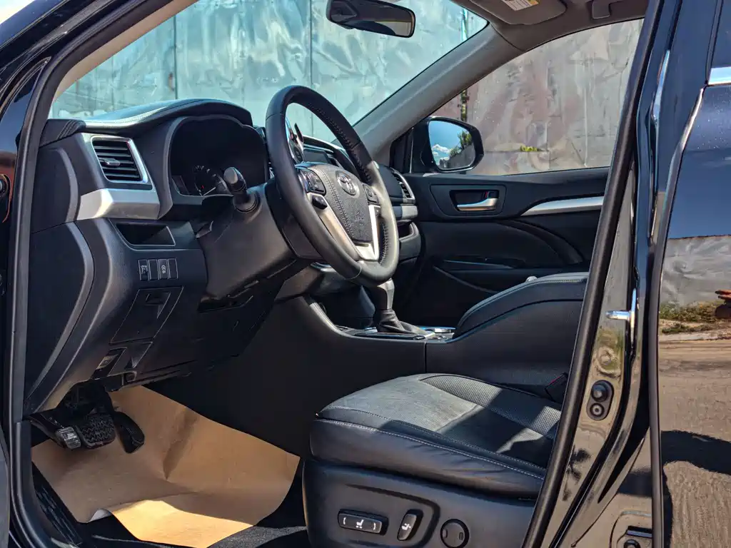Toyota Highlander — миниатюра 12