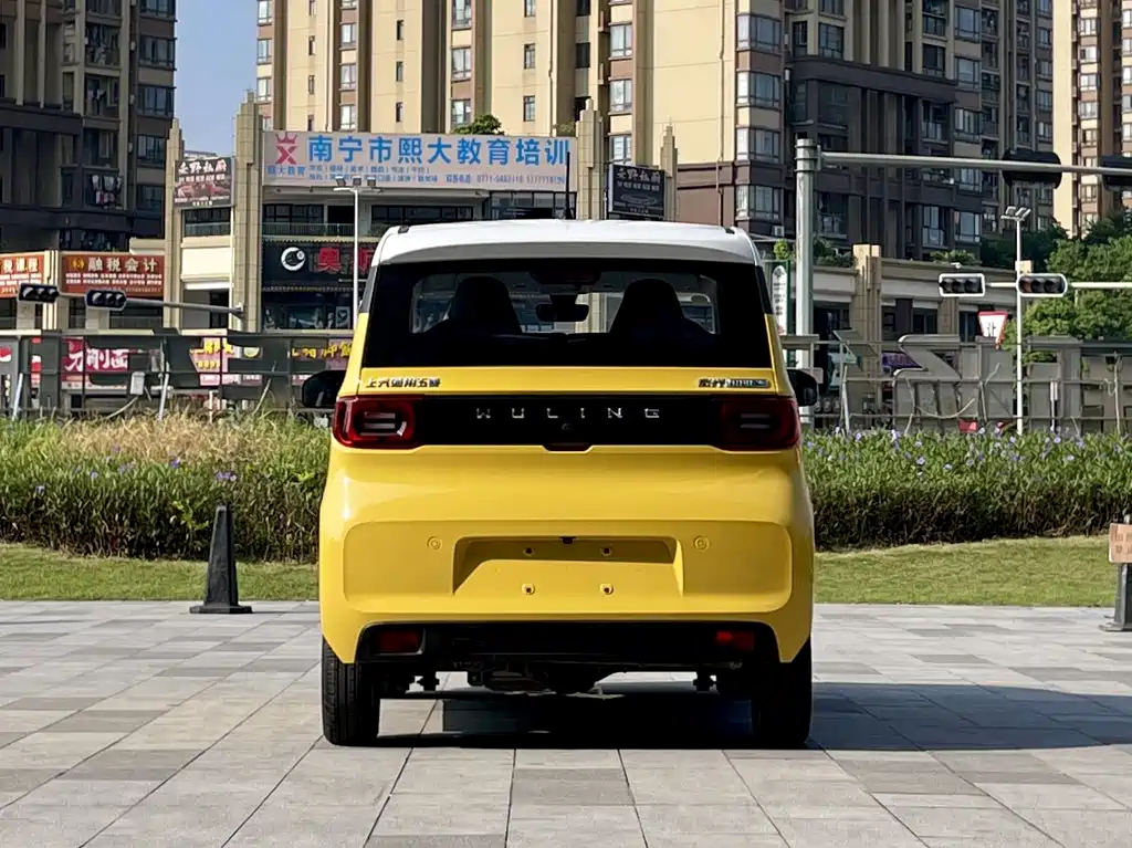 Wuling MINIEV — миниатюра 6