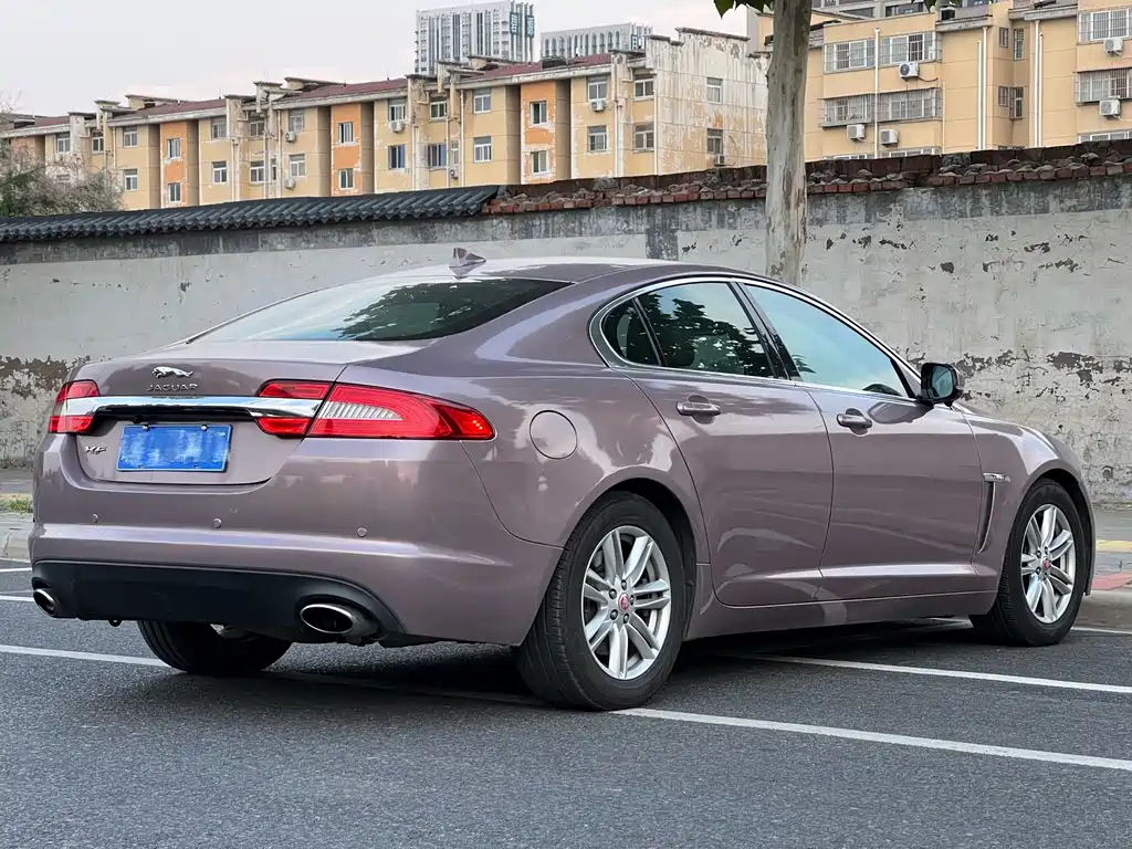 Jaguar XF — миниатюра 8