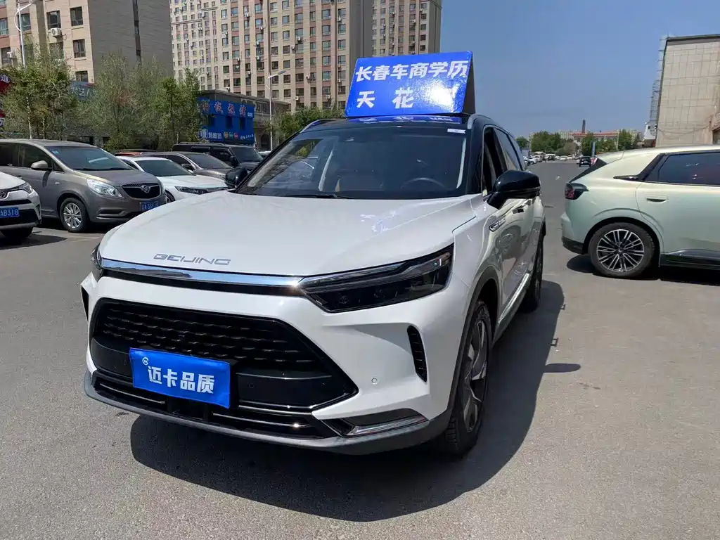 BAIC X7 2021