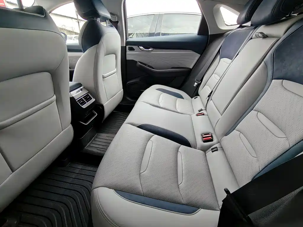Geely Xingrui — миниатюра 10